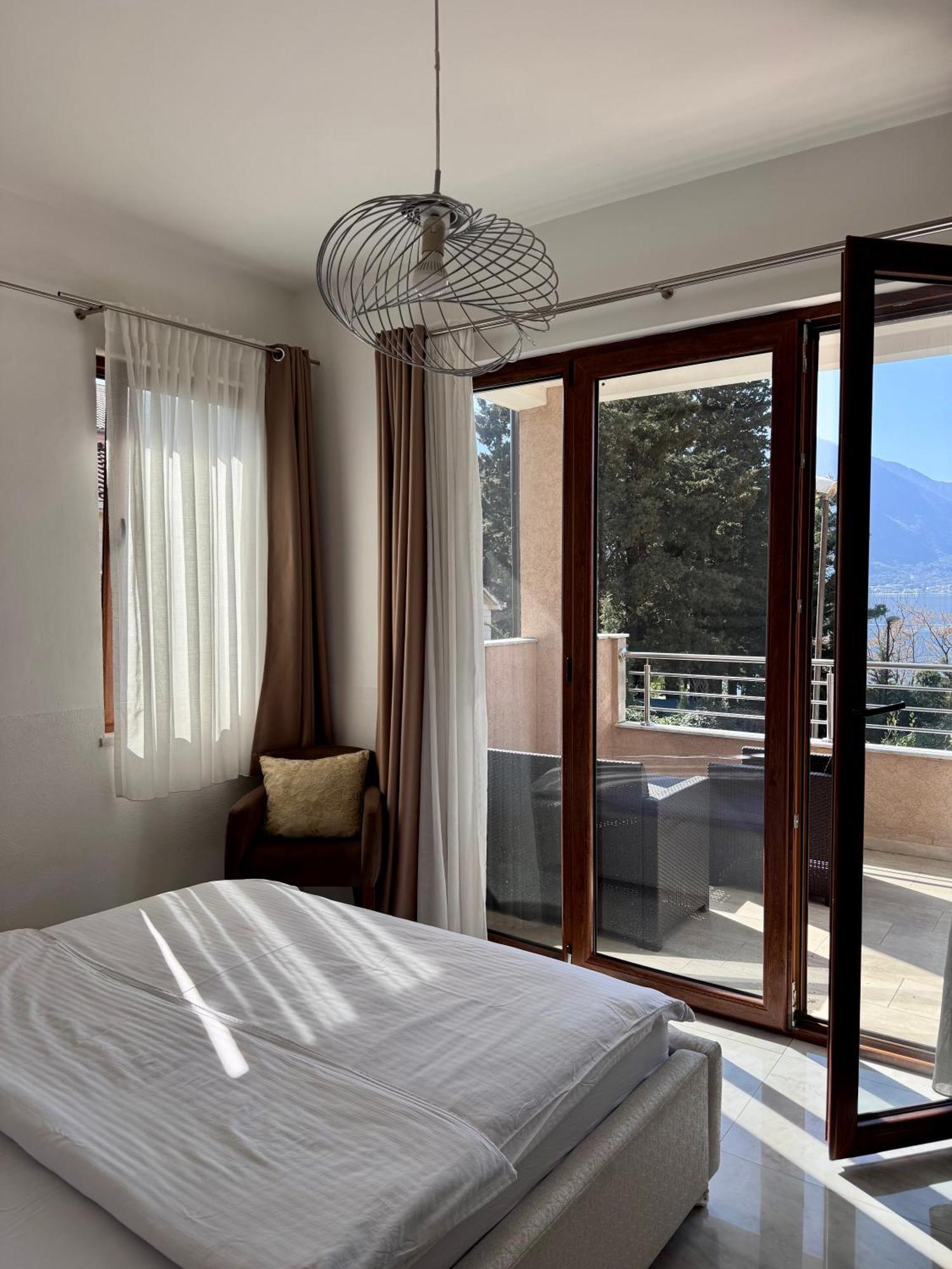 Bocche Di Cattaro Apartments Bagian luar foto